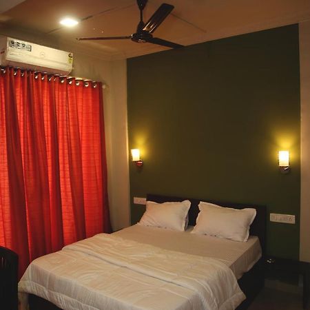 Elite Inn Lonavala Ngoại thất bức ảnh