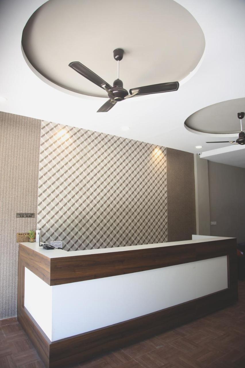 Elite Inn Lonavala Ngoại thất bức ảnh