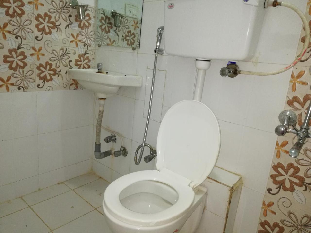 Elite Inn Lonavala Ngoại thất bức ảnh
