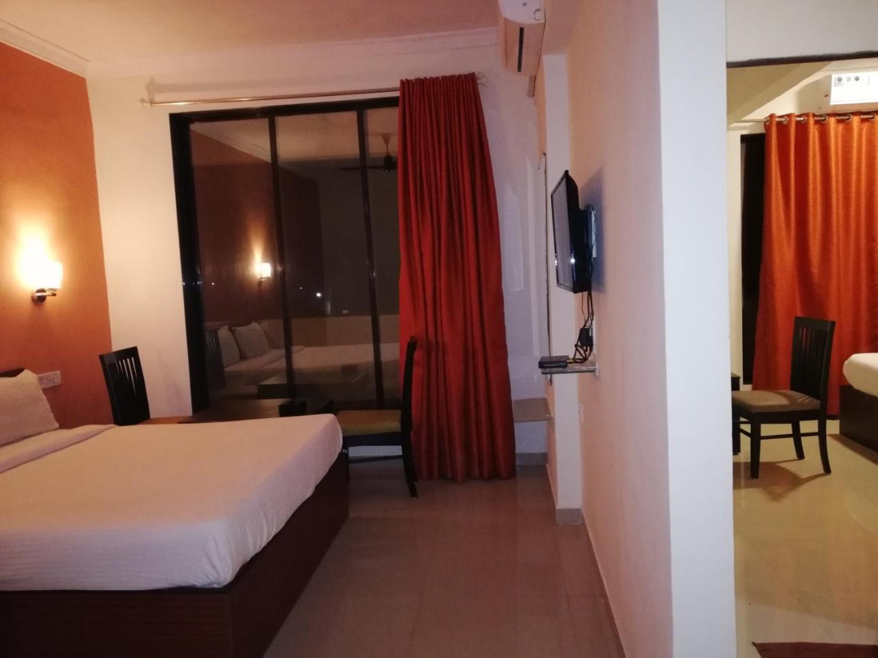Elite Inn Lonavala Ngoại thất bức ảnh
